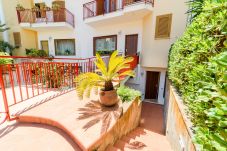 Rent by room in Piano di Sorrento - Nicholhouse-Green Parrot