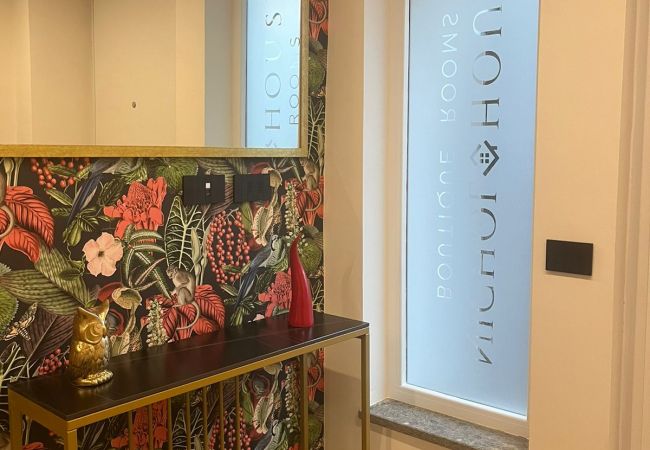 Rent by room in Piano di Sorrento - Nicholhouse-Blue Butterfly